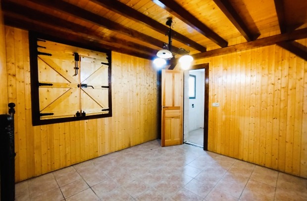 Resale - Country Property - Ciudad Quesada - Partido de Saavedra