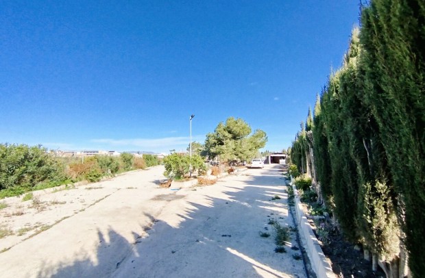 Resale - Country Property - Ciudad Quesada - Partido de Saavedra