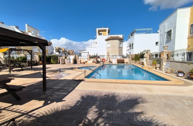 Resale - Townhouse - Algorfa