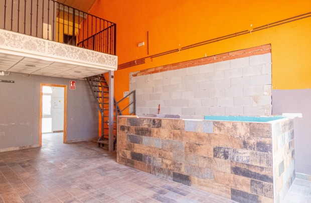 Resale - Commercial - La Finca Golf - Algorfa