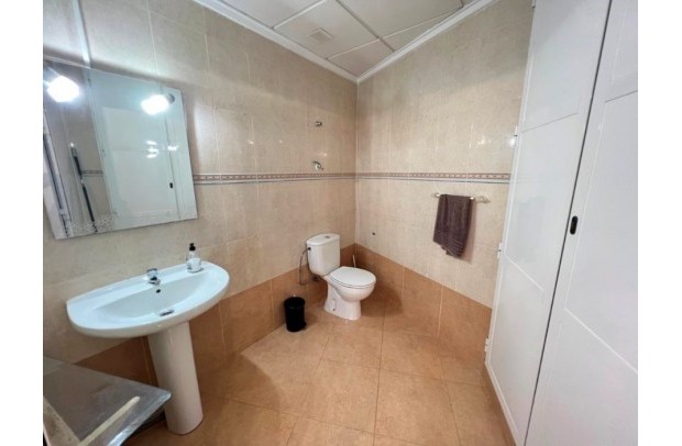 Resale - Commercial - Guardamar del Segura - Guardamar