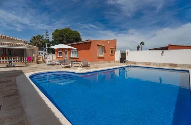 Resale - Detached House / Villa - Las Heredades - Heredades