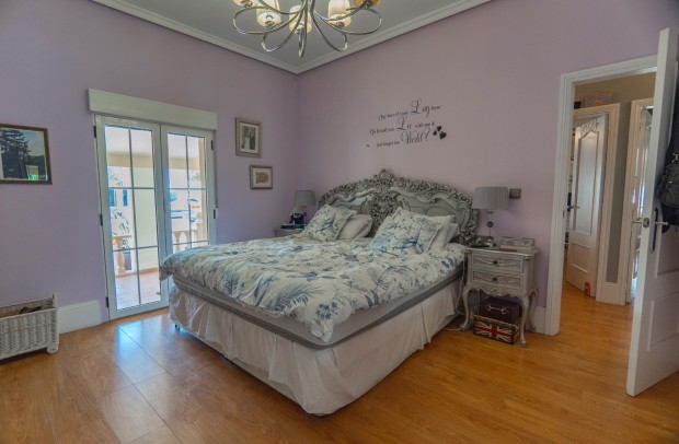 Resale - Detached House / Villa - Las Heredades - Heredades