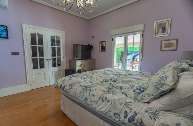 Resale - Detached House / Villa - Las Heredades - Heredades