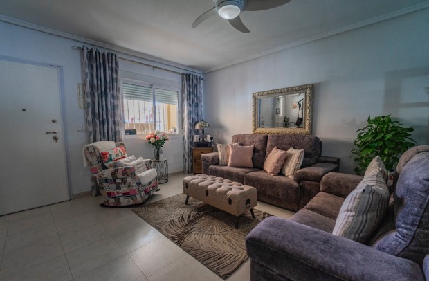 Resale - Townhouse - Ciudad Quesada - Lo Marabú