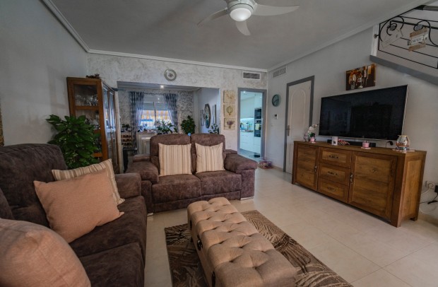 Resale - Townhouse - Ciudad Quesada - Lo Marabú