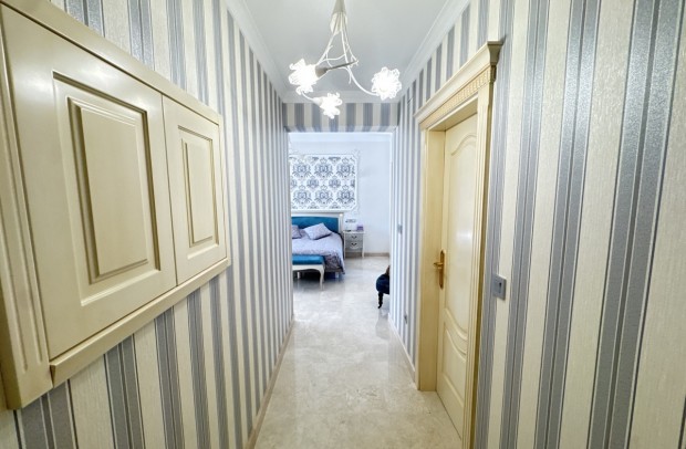 Revente - Detached House / Villa - Cabo Roig