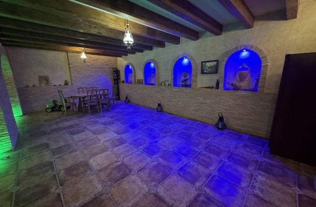 Revente - Detached House / Villa - Cabo Roig