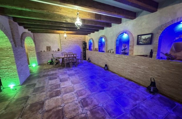 Revente - Detached House / Villa - Cabo Roig