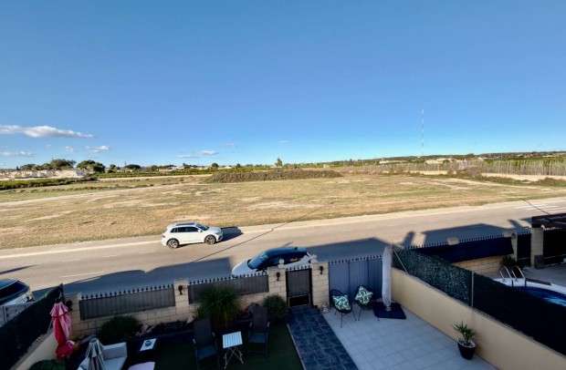 Resale - Detached House / Villa - Guardamar del Segura - El Raso