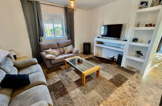 Reventa - Detached House / Villa - Dolores