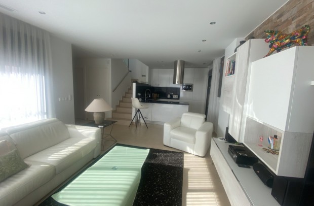 Revente - Detached House / Villa - Ciudad Quesada