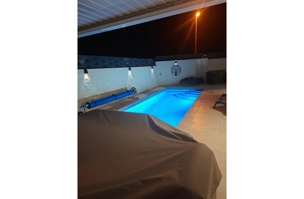 Revente - Detached House / Villa - Ciudad Quesada