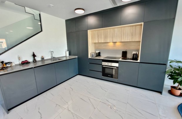 Resale - Detached House / Villa - Los Montesinos - La Herrada