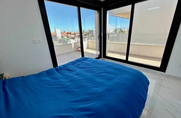 Resale - Detached House / Villa - Los Montesinos - La Herrada