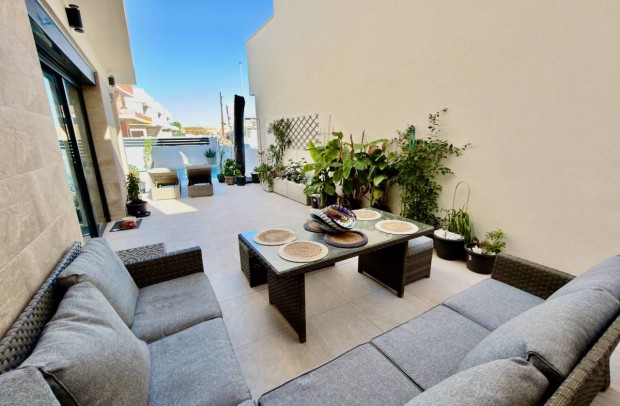 Resale - Detached House / Villa - Los Montesinos - La Herrada