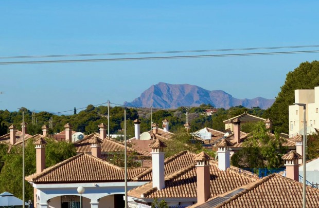 Resale - Detached House / Villa - Los Montesinos - La Herrada