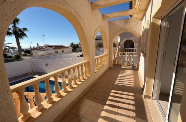 Resale - Detached House / Villa - Ciudad Quesada