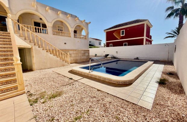 Resale - Detached House / Villa - Ciudad Quesada