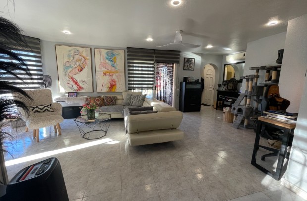 Resale - Villa / Detached - Benijófar - Benimar