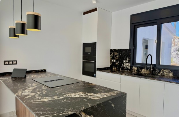 Resale - Detached House / Villa - Ciudad Quesada