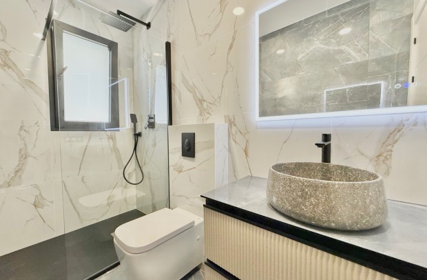 Resale - Detached House / Villa - Ciudad Quesada