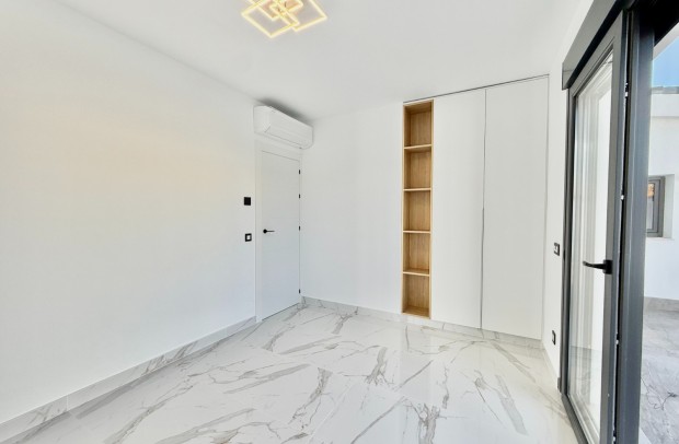 Resale - Detached House / Villa - Ciudad Quesada