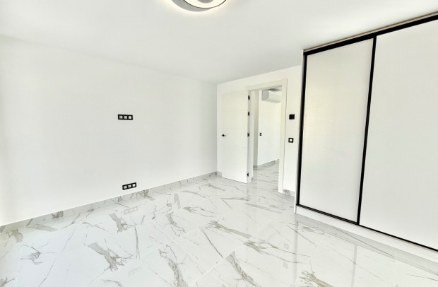 Resale - Detached House / Villa - Ciudad Quesada