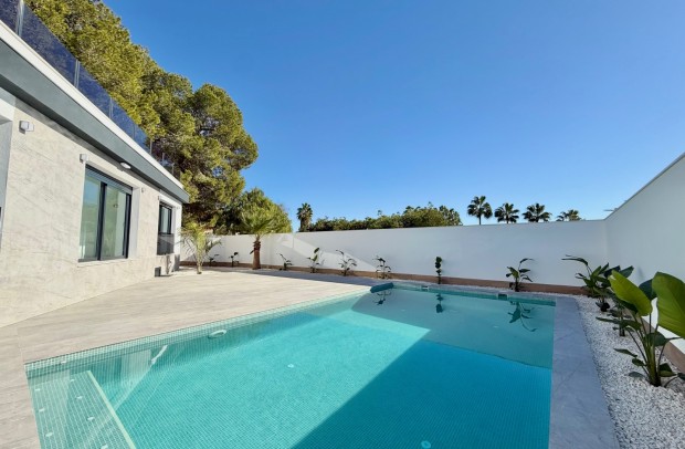 Resale - Detached House / Villa - Ciudad Quesada