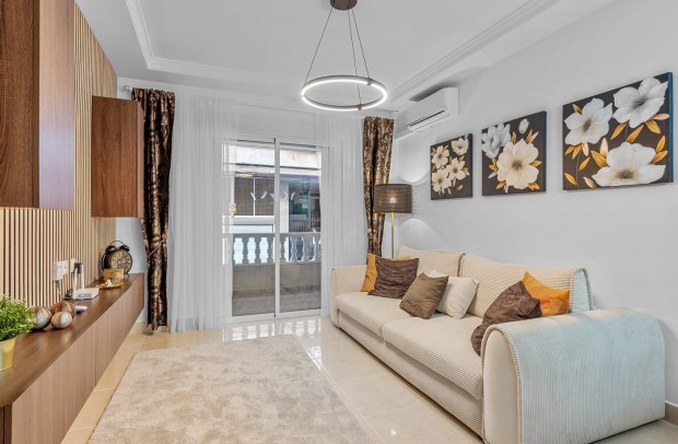 Resale - Apartment - Torrevieja - Playa del Cura