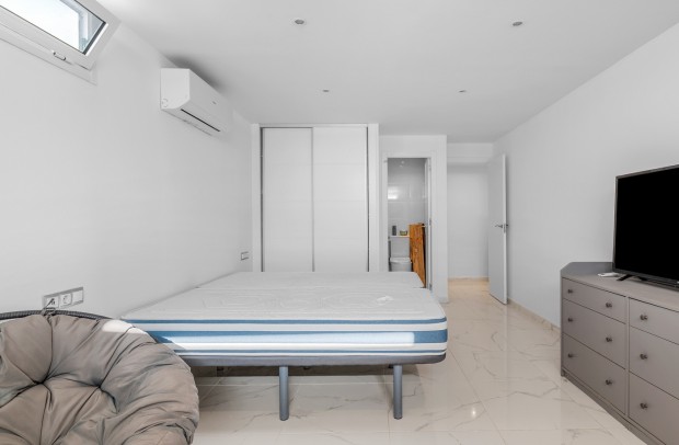 Reventa - Detached House / Villa - Ciudad Quesada