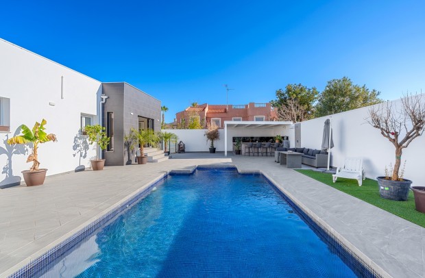 Reventa - Detached House / Villa - Ciudad Quesada