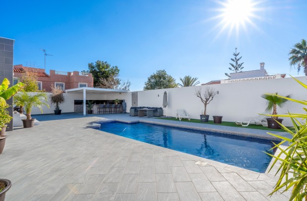 Reventa - Detached House / Villa - Ciudad Quesada