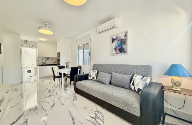 Resale - Semi-Detached - Torrevieja - El Chaparral