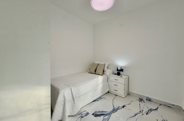 Resale - Semi-Detached - Torrevieja - El Chaparral