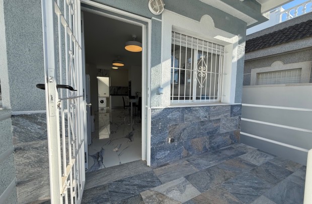 Resale - Semi-Detached - Torrevieja - El Chaparral