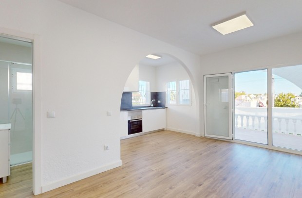 Reventa - Adosado - Villamartin - Villamartín