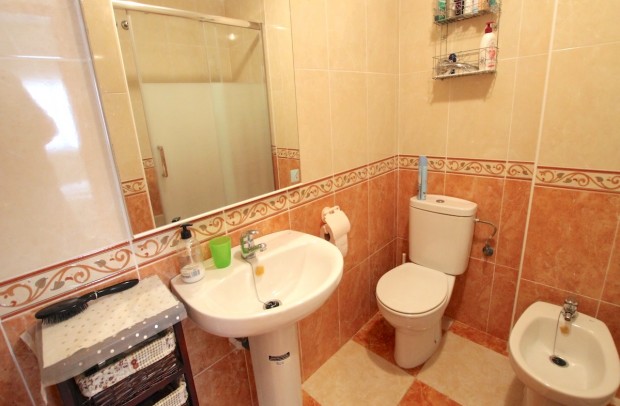 Revente - Apartment - Heredades