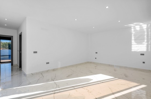 Resale - Villa Detached - Campoamor