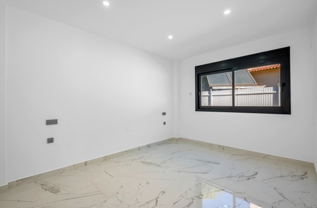 Resale - Villa Detached - Campoamor