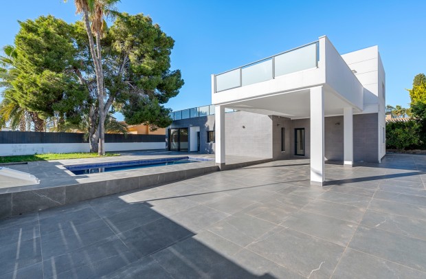 Resale - Villa Detached - Campoamor