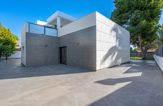 Resale - Villa Detached - Campoamor