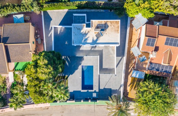 Resale - Villa Detached - Campoamor