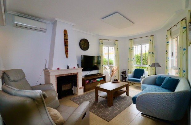 Resale - Detached House / Villa - Guardamar del Segura - El Raso