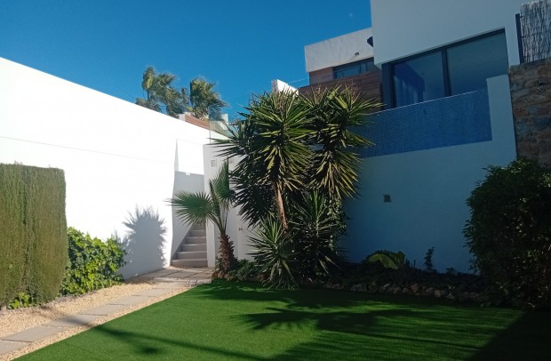 Revente - Detached House / Villa - Algorfa - La Finca Golf Resort