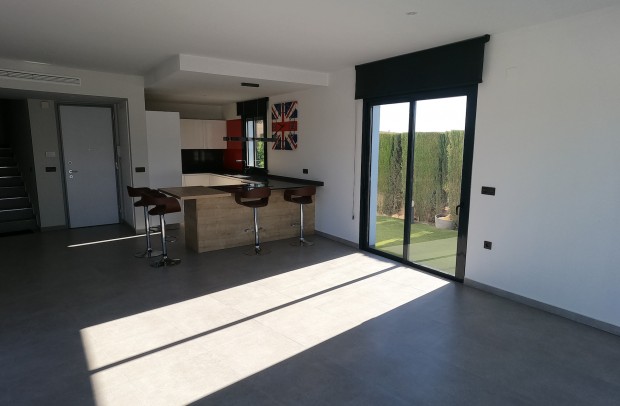 Revente - Detached House / Villa - Algorfa - La Finca Golf Resort