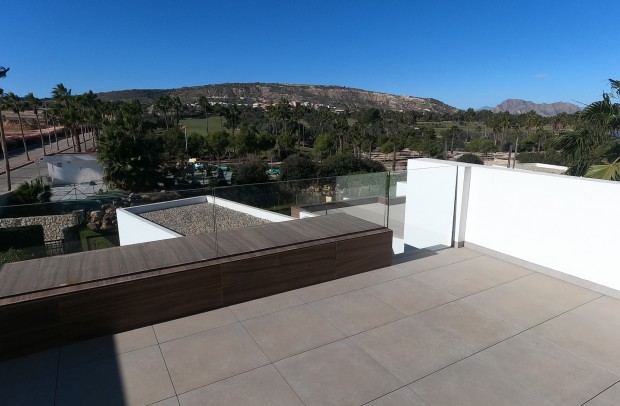 Revente - Detached House / Villa - Algorfa - La Finca Golf Resort