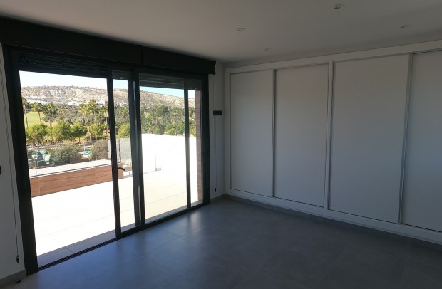 Revente - Detached House / Villa - Algorfa - La Finca Golf Resort