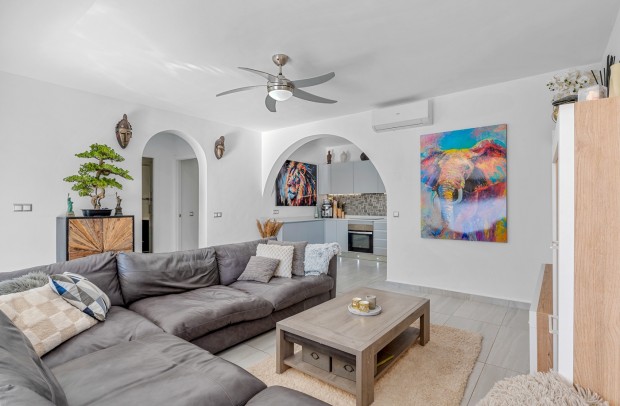 Revente - Detached House / Villa - Ciudad Quesada