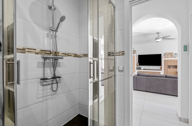 Revente - Detached House / Villa - Ciudad Quesada